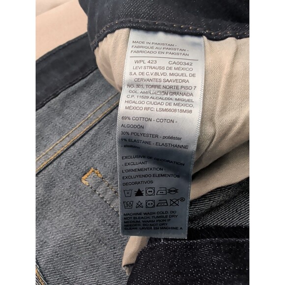 NWT 2 pair Levi Strauss Signature Gold Women's Blue Denim Jean Shorts Size 24 - Picture 7 of 16